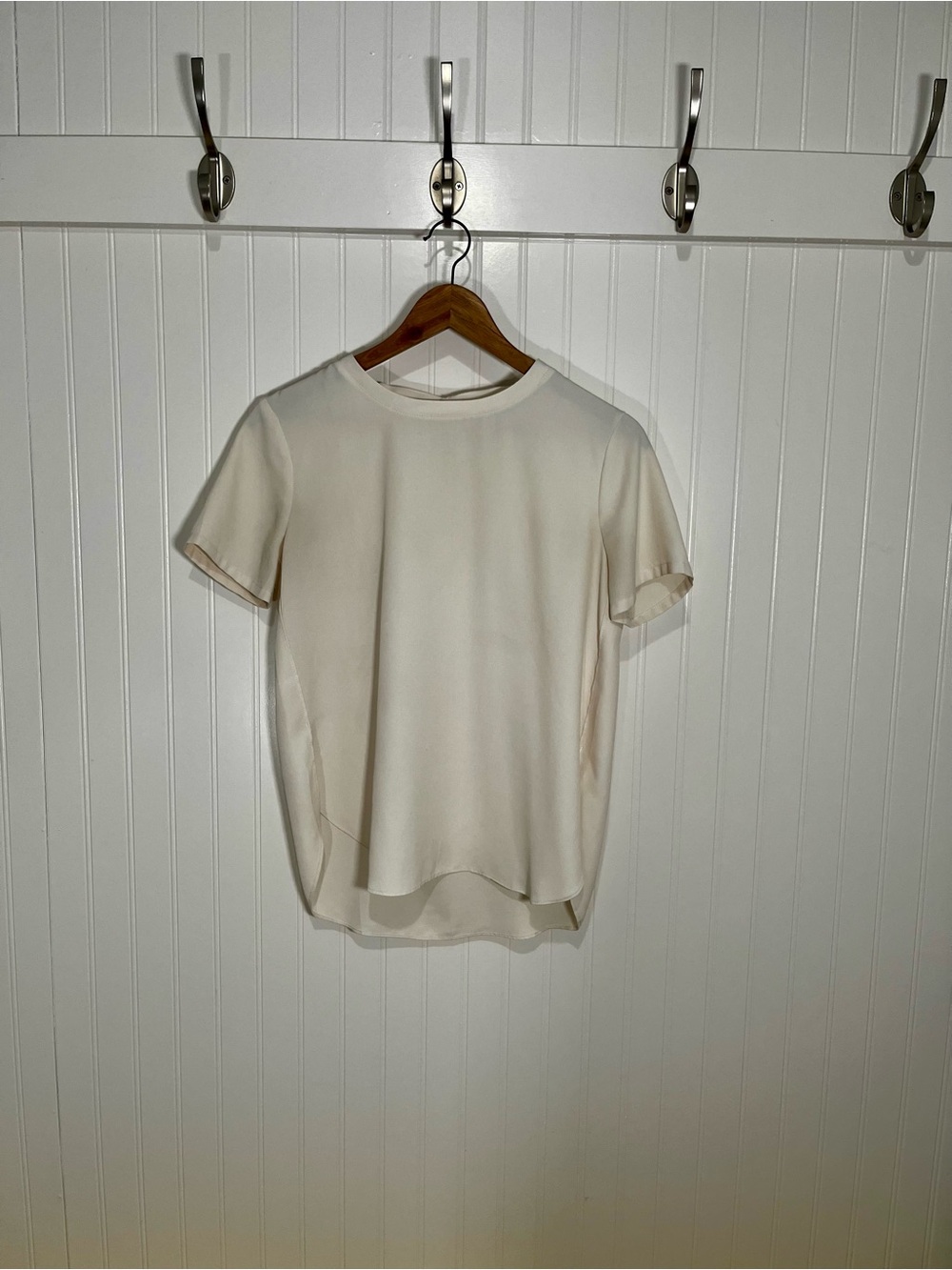 LOFT Cream Short-Sleeve Crew Neck Dressy Top with Petal Side Hem